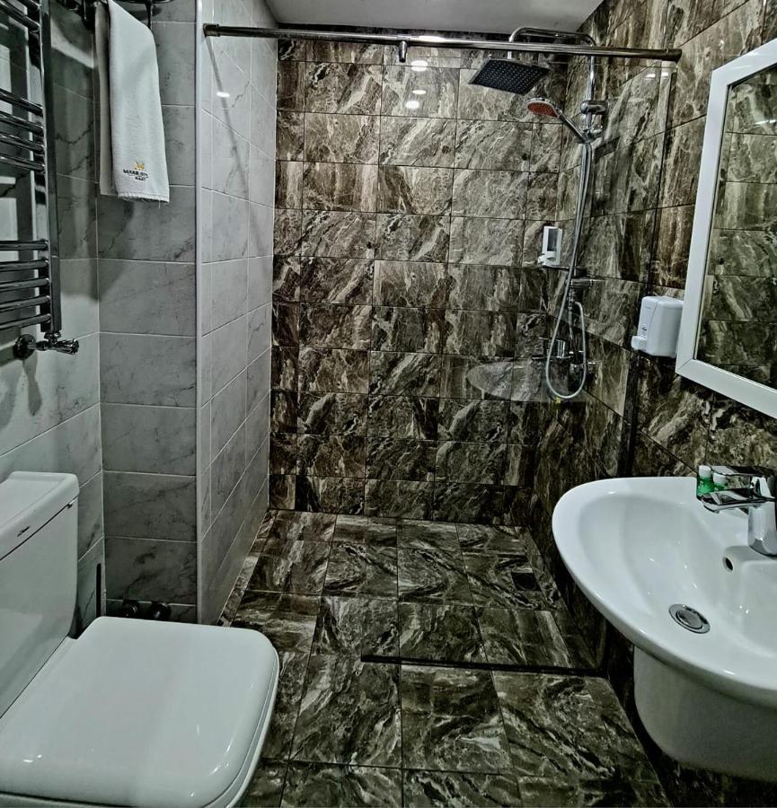 Mark Hotel Baku Bagian luar foto
